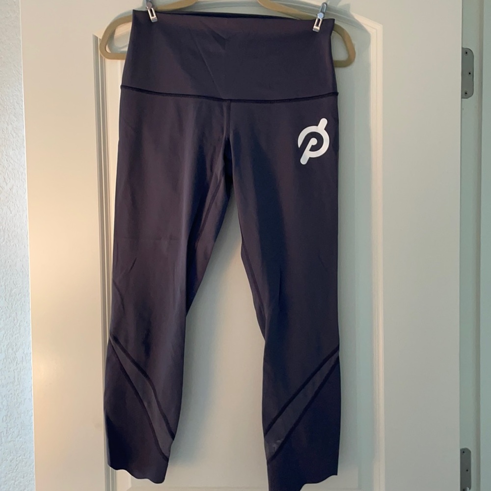Fitness cleanout!LululemonPelotonGray cropleggings